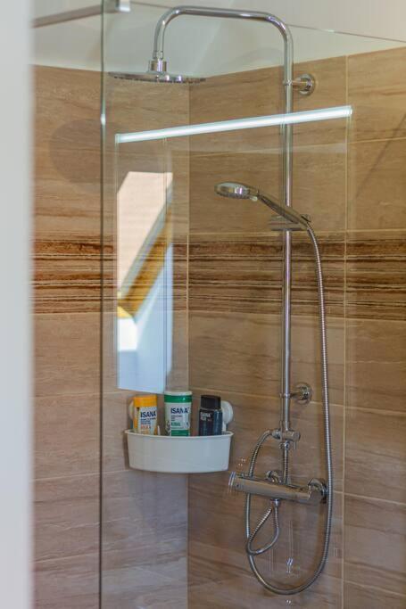 Roomy Apartment 80Sqm At City Center Free Parking Space, Ac & Balcony 布达佩斯 外观 照片