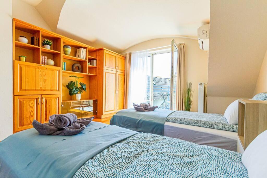 Roomy Apartment 80Sqm At City Center Free Parking Space, Ac & Balcony 布达佩斯 外观 照片